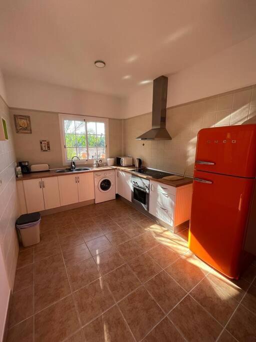 Chalet Piscina Privada Max 26º Jardin, Tranquilidad Caleta de Interián المظهر الخارجي الصورة